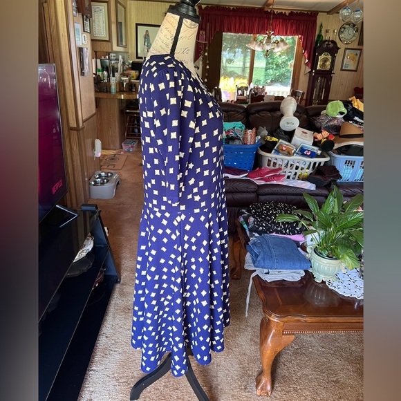 LuLaRoe navy blue Fit & Flare Knee Length Dress Size 3XL. - Picture 7 of 14